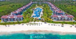 Mareazul, beachfront condo